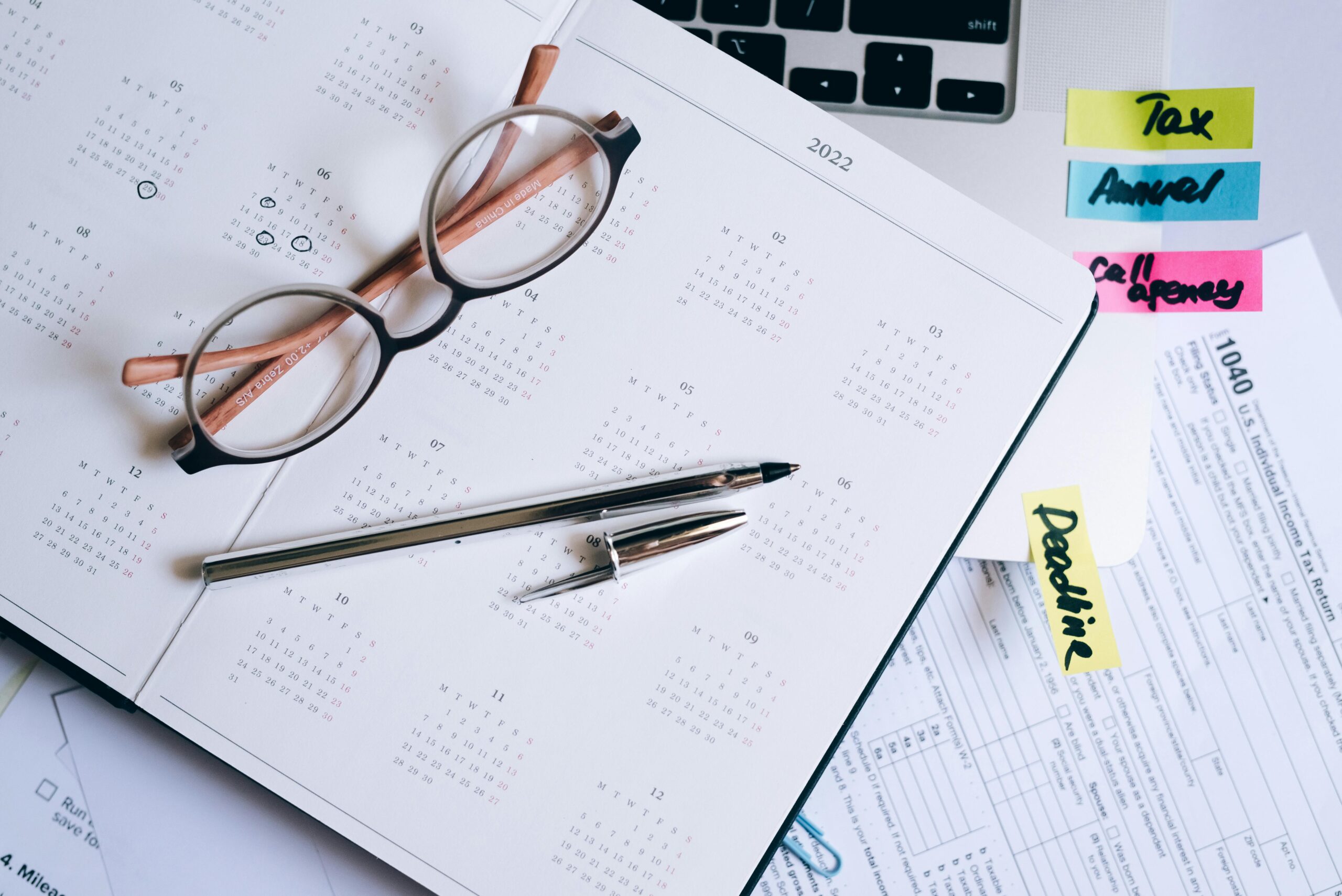 Decorative image for blog on time management for solopreneurs